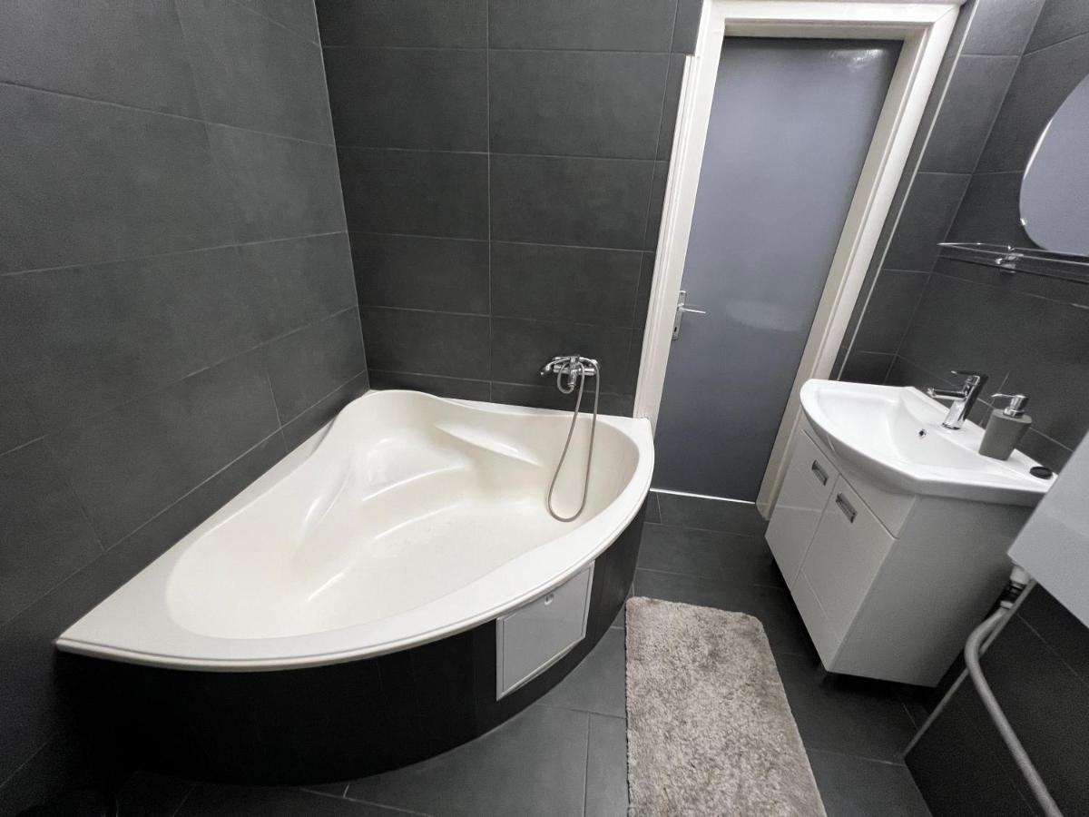 Dave Apartman 2 Szeged Exterior photo